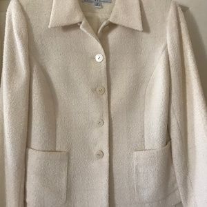 Kasper size 2p winter white pant suit